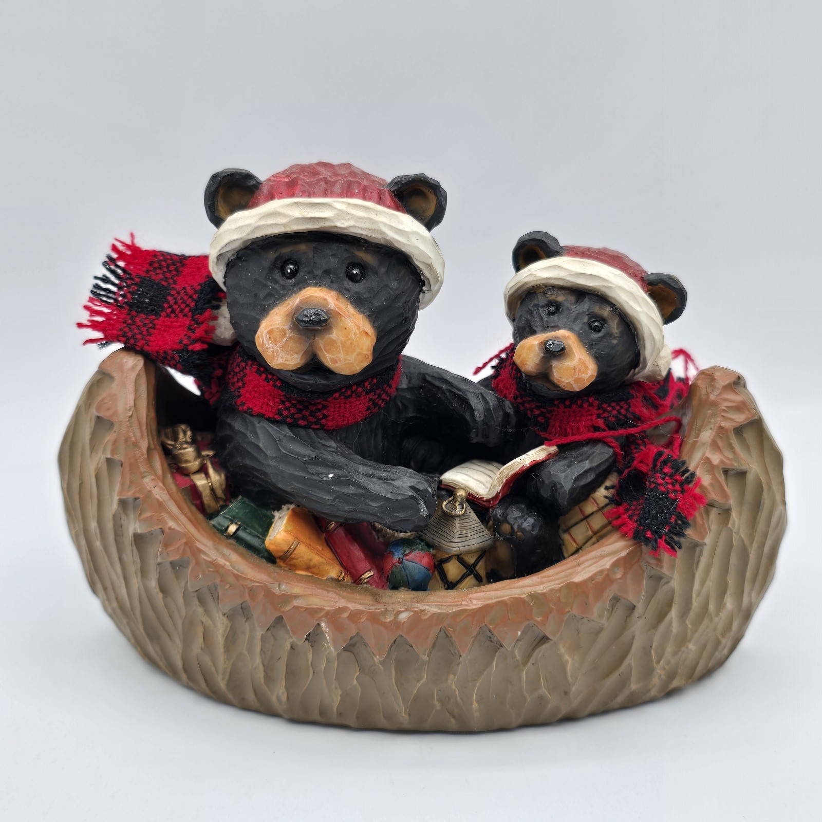 Young’s Incorporated 2002 Medium Resin Figure Black Bears Bear In Conoe Cabin