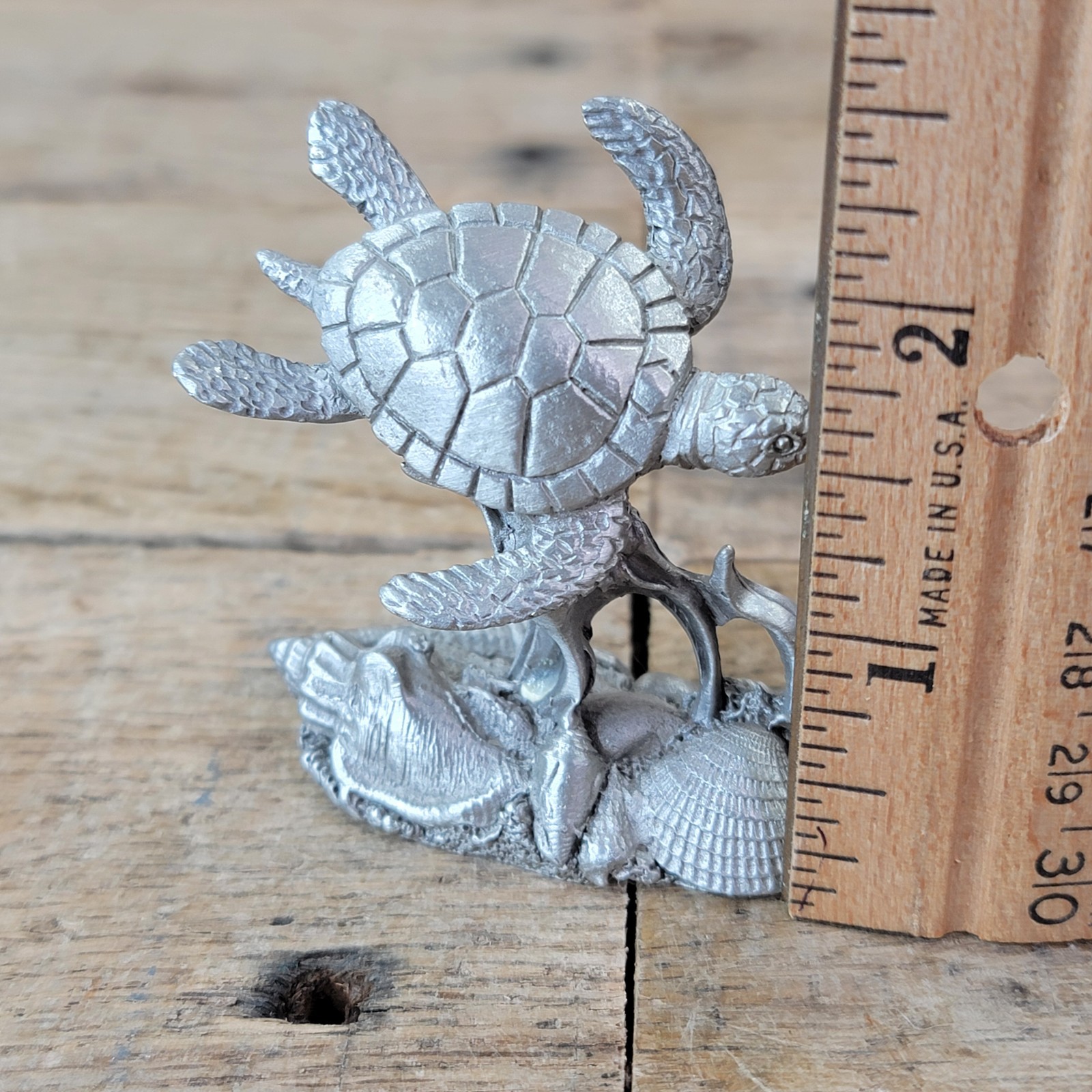 Spoontiques Pewter Sea Turtle Figurine 2012 USA Ocean Reef Miniature Sculpture