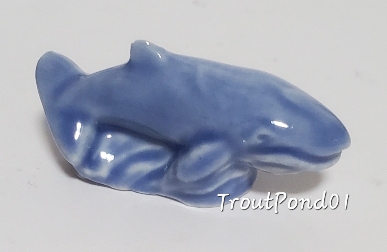 Wade Whimsies Blue Whale Tom Smith Crackers Sealife 1998 Porcelain Mini Figurine