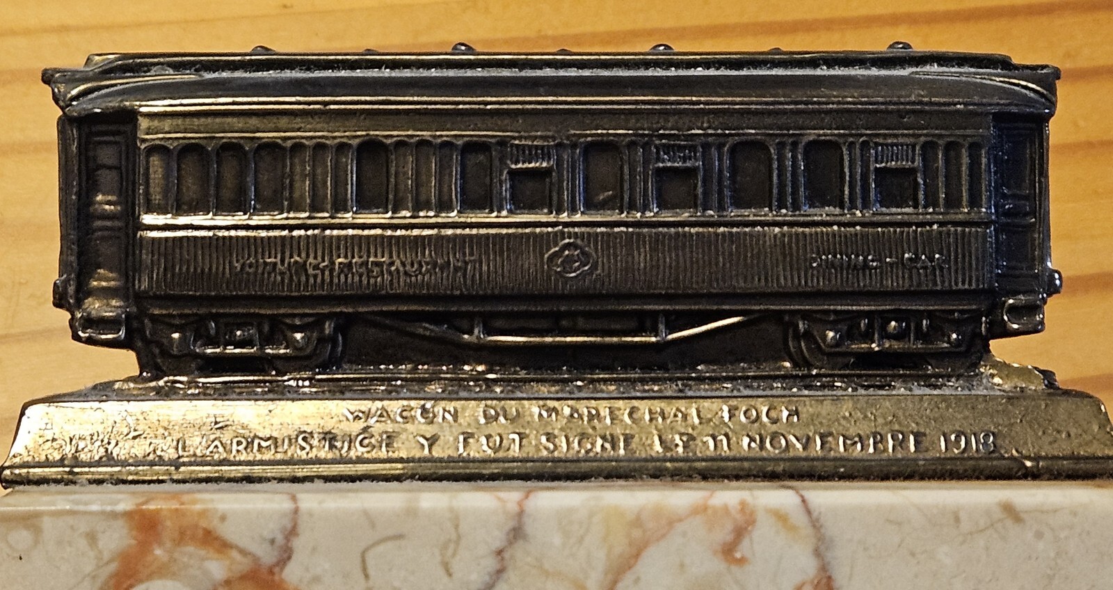 Compiegne Wagon Metal Replica 1918 Historical Dining Car Marble Base Unique VT