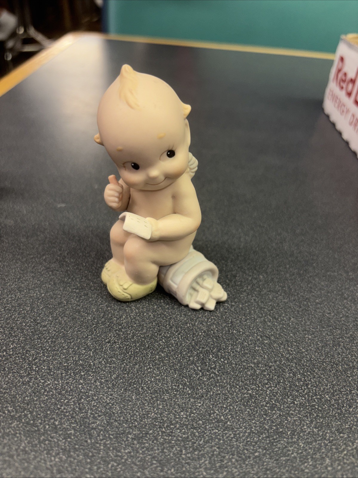 Vintage Enesco Kewpie Cherub Golfer Sitting On Golf Clubs Bisque Figurine 1991