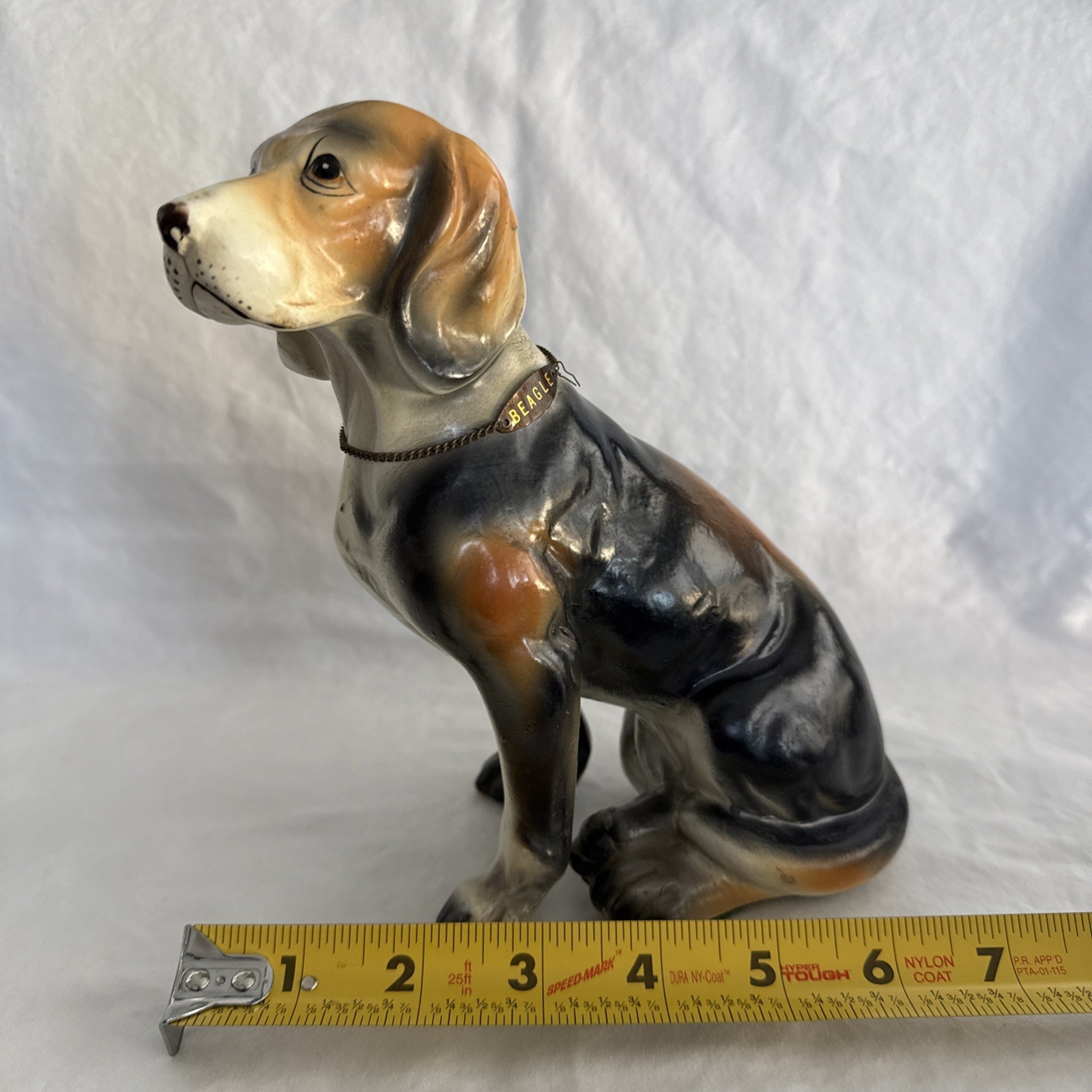 Vintage Enesco Ceramic Sitting Beagle Figurine with necklace collar