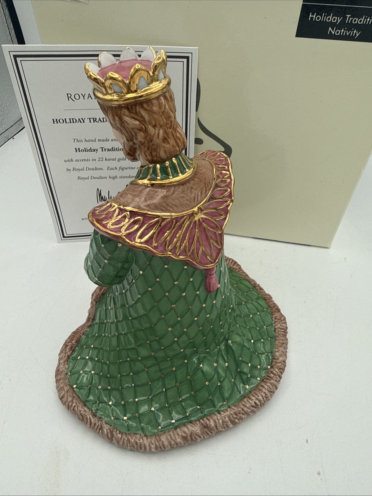 2004 Royal Doulton Holiday Tradition Nativity Wiseman Gaspar 22kt Gold Accents