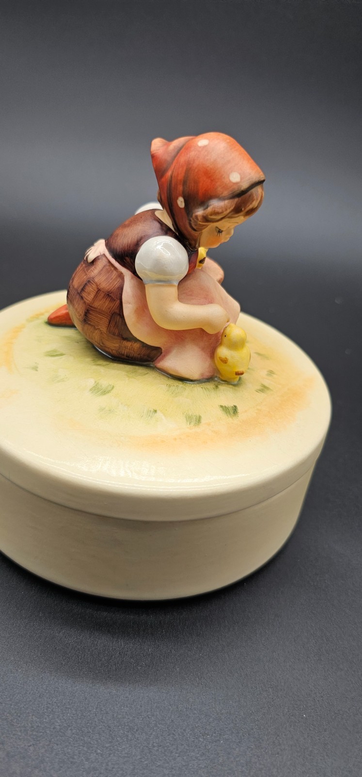 Vintage Hummel GOEBEL Chick Girl Trinket storage Box 5 1/4” Wide X 5 1/2” Tall