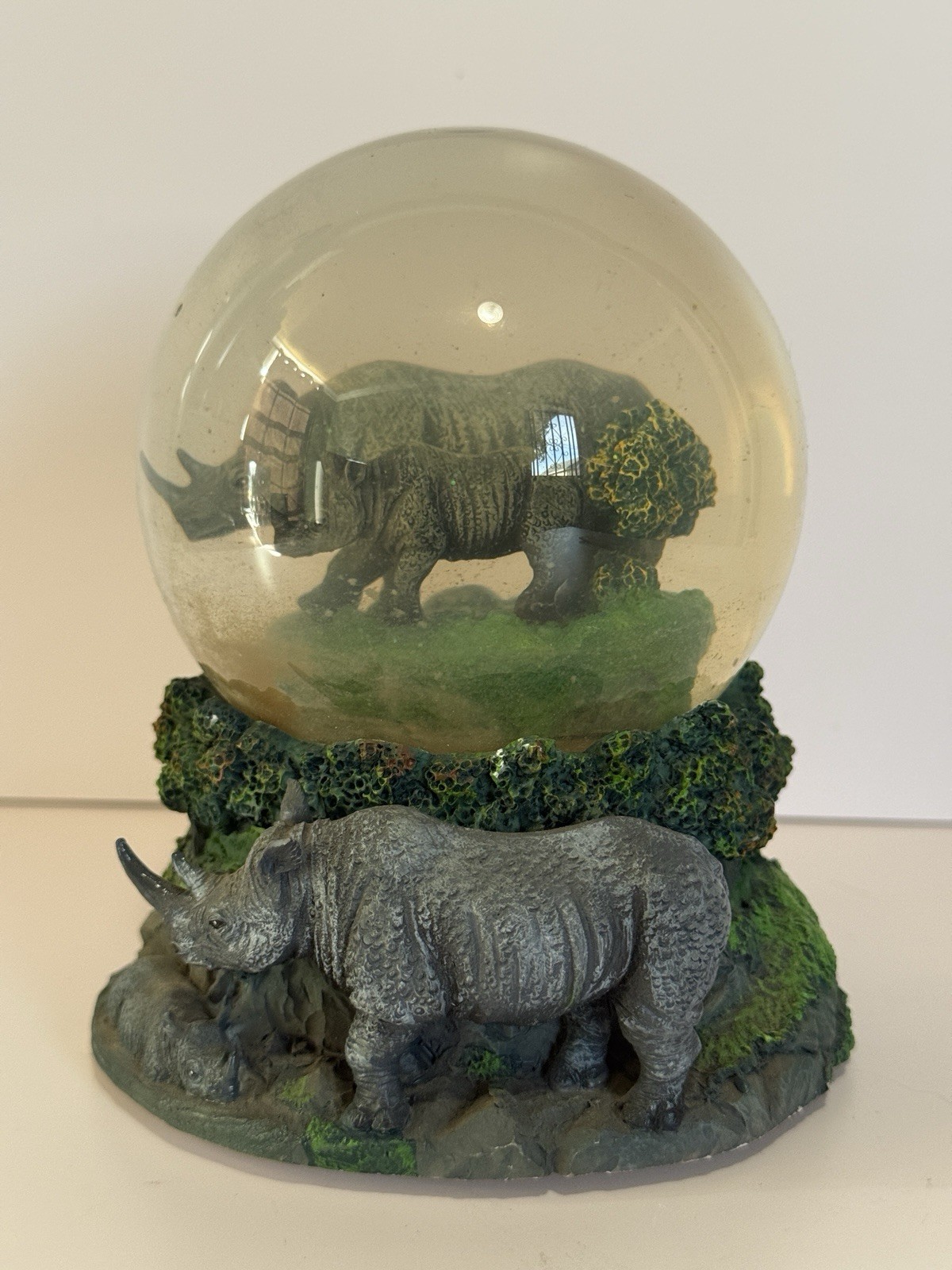 Vintage Wildlife Animal Rhinoceros Water Globe Collectible Water Ball Home Decor