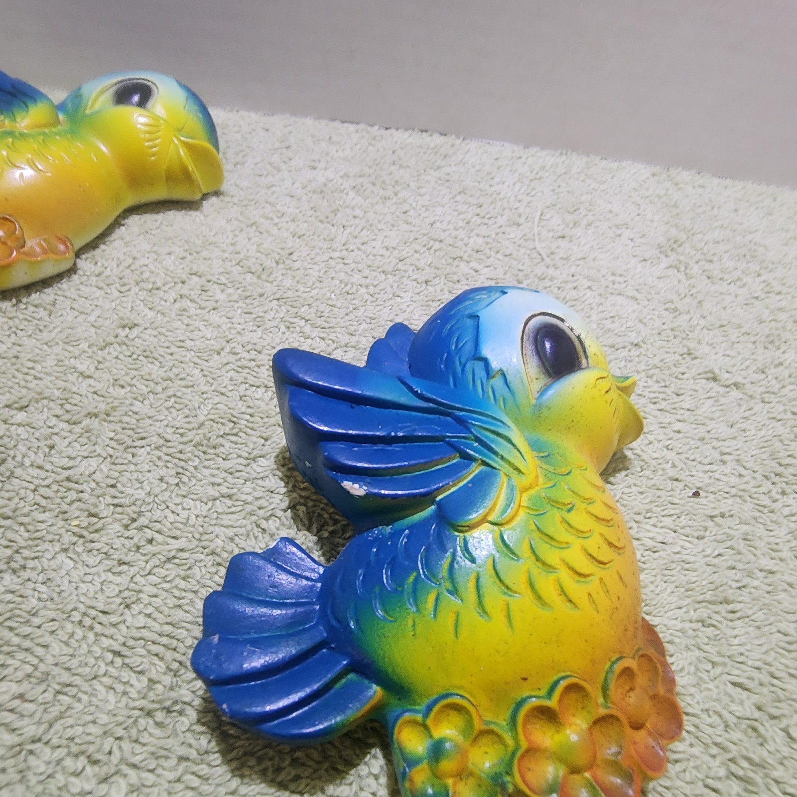 3 VTG Anthropomorphic Miller Studios Chalkware BLUEBIRD Wall Plaques 1970 KITSCH