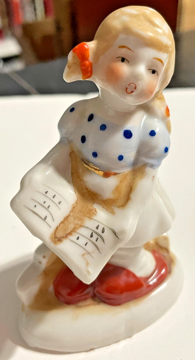 Porcelain figurine Girl Singer songbook occupied Japan Vintage 3.75 in x 2.5 in