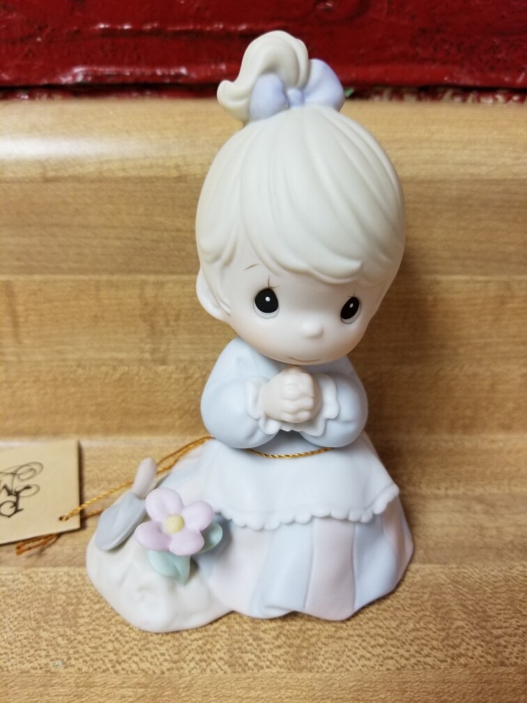 Precious Moments – Sowing The Seeds Of Love PM922 No Box (1992-G Clef)