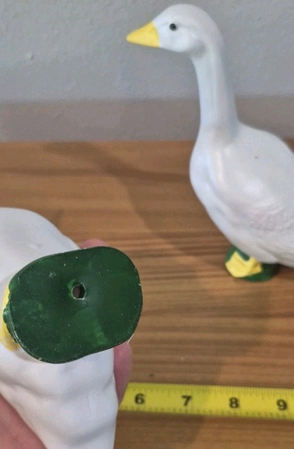 White Goose Figurines Pair – Country Cottage Decor, Farmhouse – NWOT Boxed