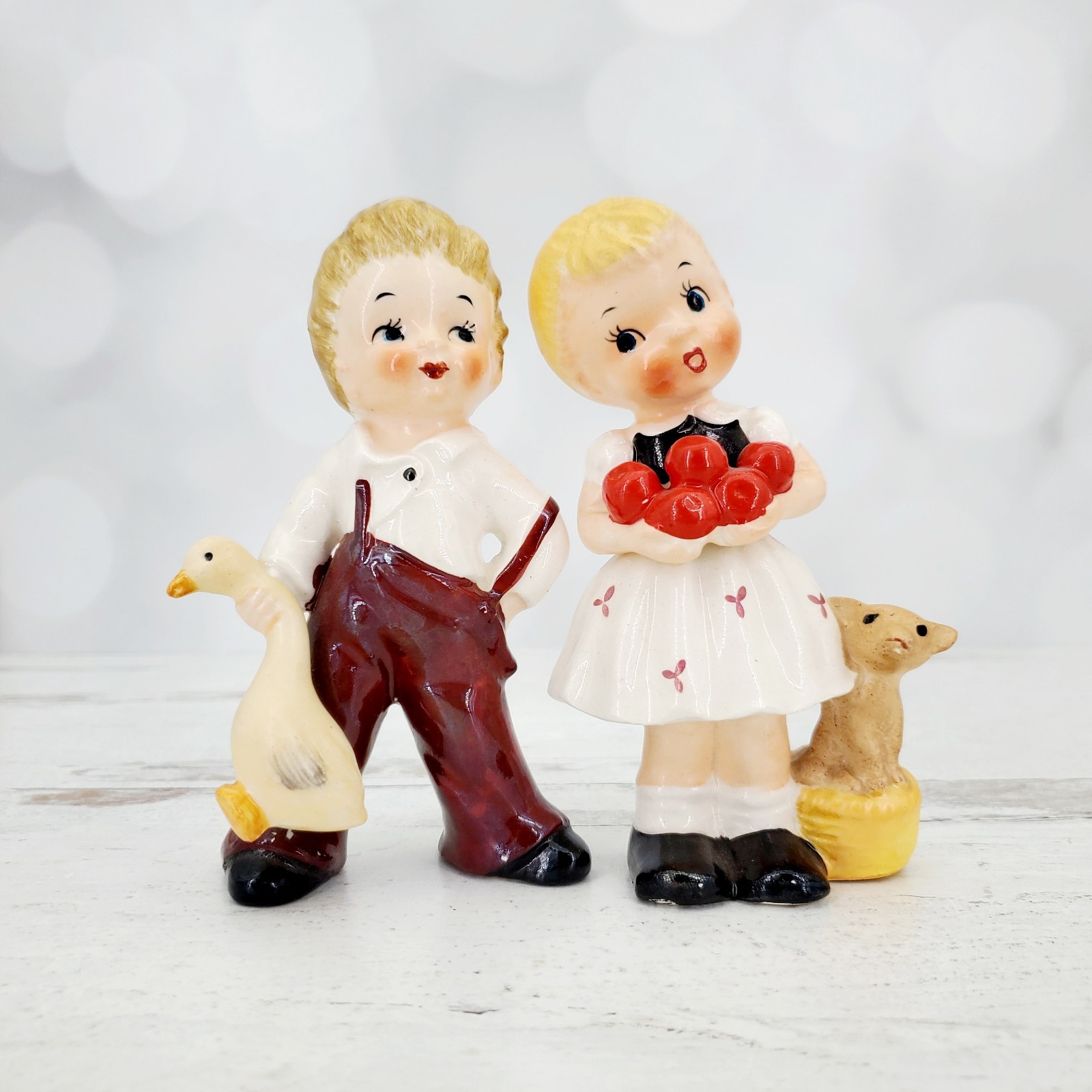 Vintage Ucagco Japan Farm Girl & Boy with Goose Ceramic Figurines 5″