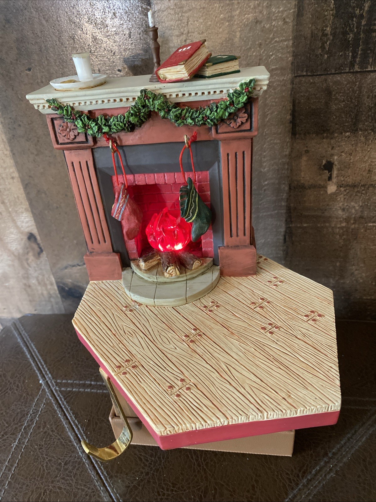 Madame Alexander Classic Collectibles Light-Up Fireplace Mantel Tested Vtg Y2K