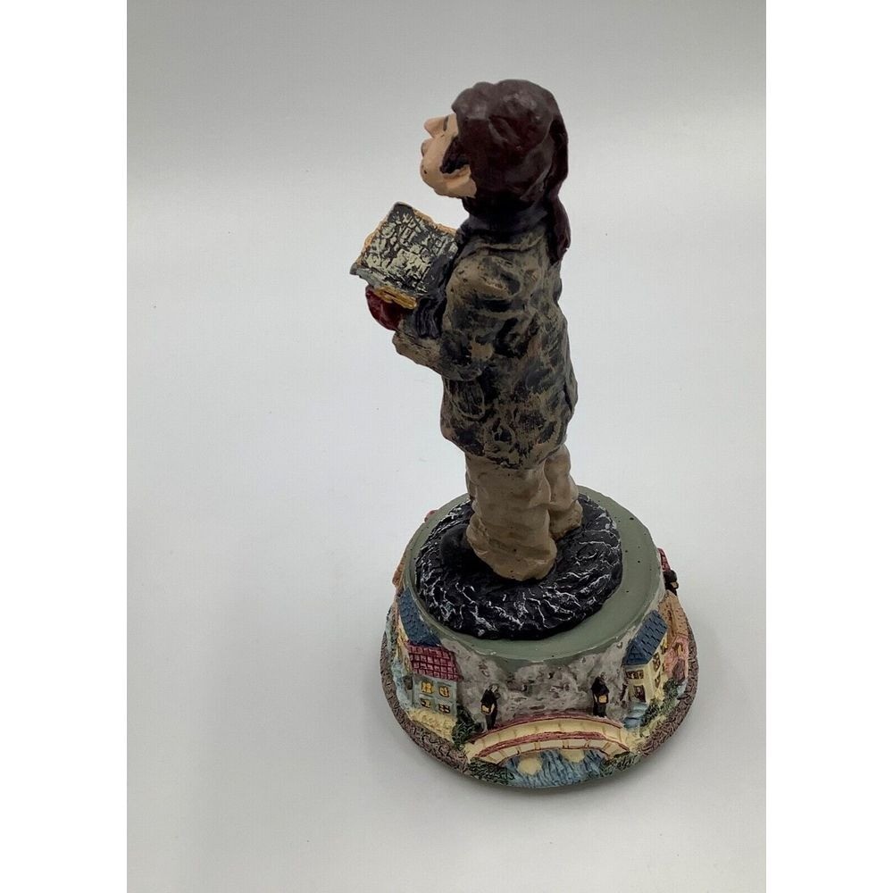 Musical Man Carolers Music Box Windsor Collection Silent Night SEE VIDEO BELOW