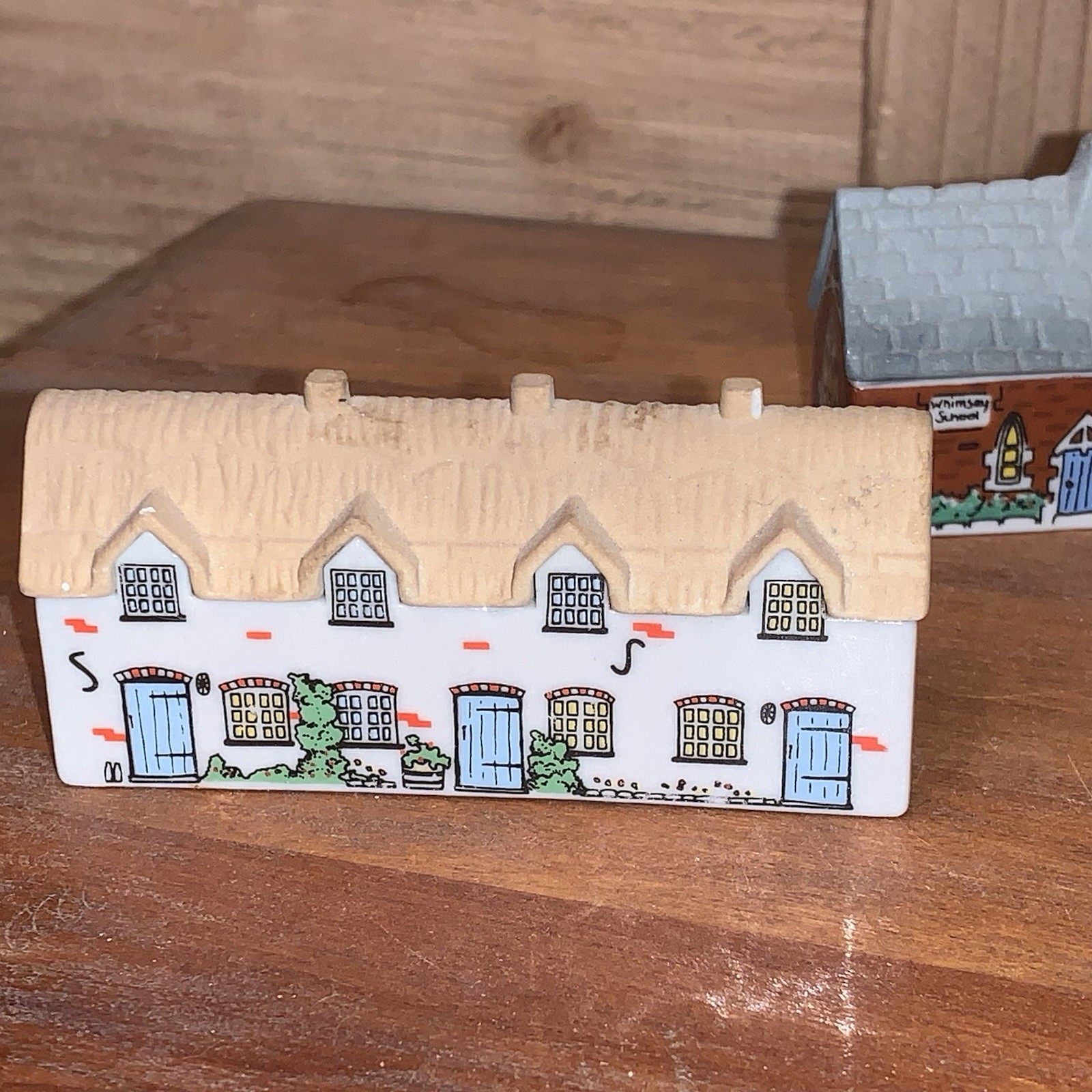 LOT 10 Wade England Miniature Porcelain Village Various Houses Town No Chips