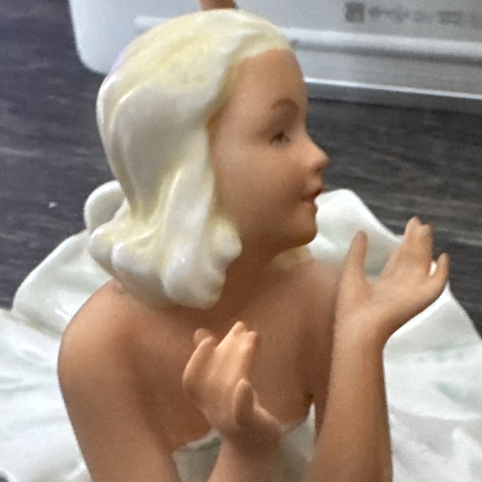 other see details Vintage Schaubach Kunst Porcelain Repossing Lady Balle G2U