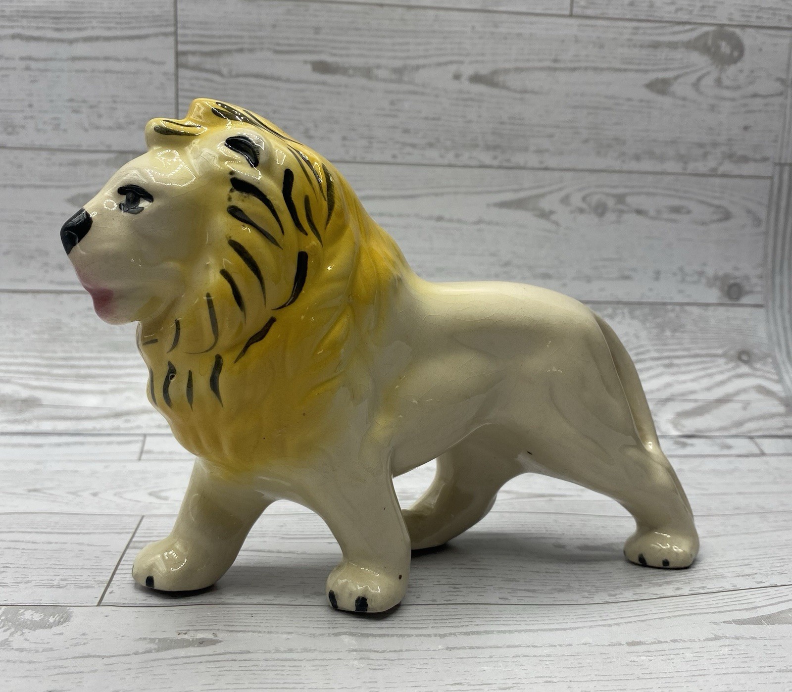 Vintage Staffordshire-Style Ceramic Lion Figurine Made In Japan Hand Painted