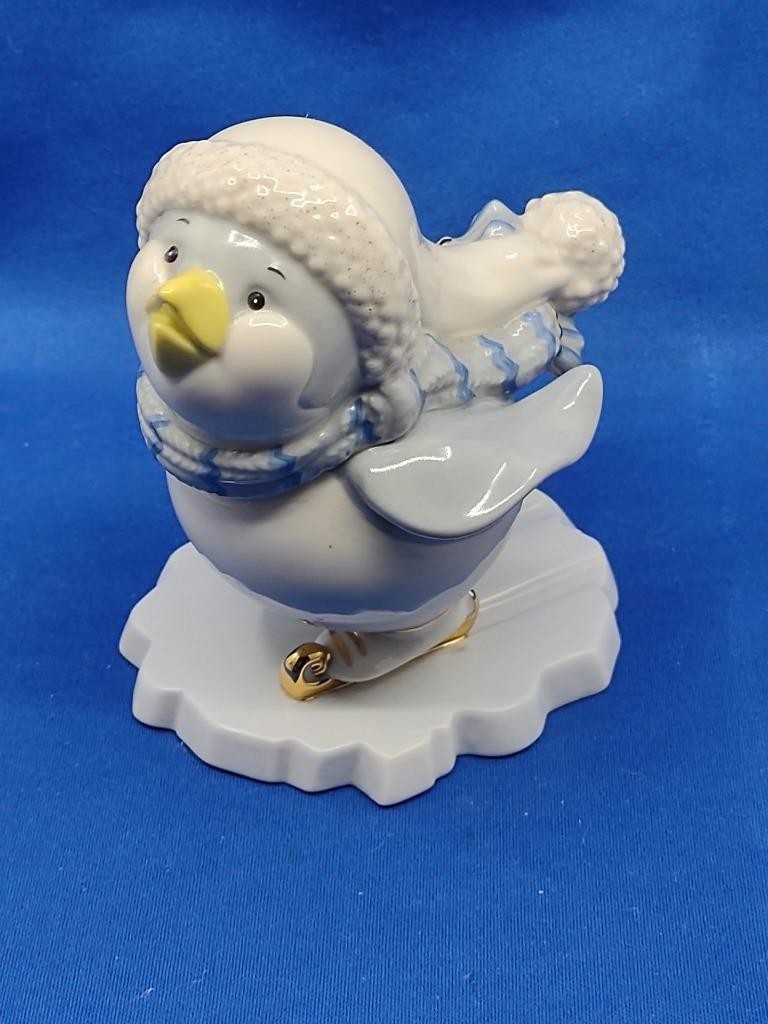 Lenox Ice Skating Penguin Figurine Scarf Pom Pom Hat 24K Gold Accents Winter