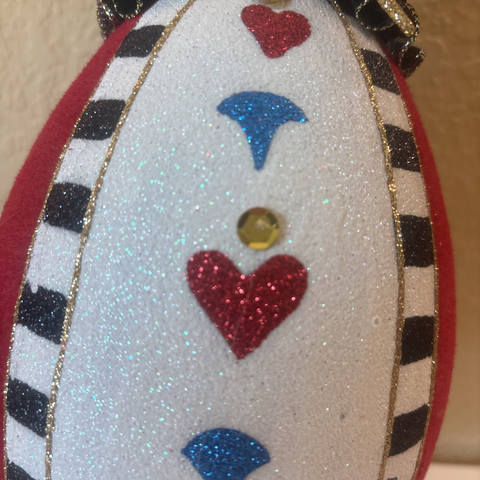 Red Queen Of Hearts 16″ Tall Pier 1 Mardi gras Valentines Day Damage