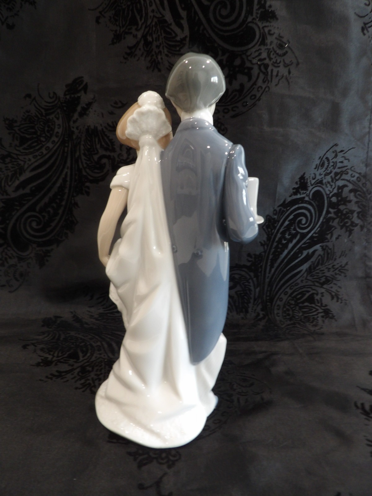 1994 LLADRO PORCELAIN FIGURINE~#6164 “Wedding Couple” Retired~RV $199
