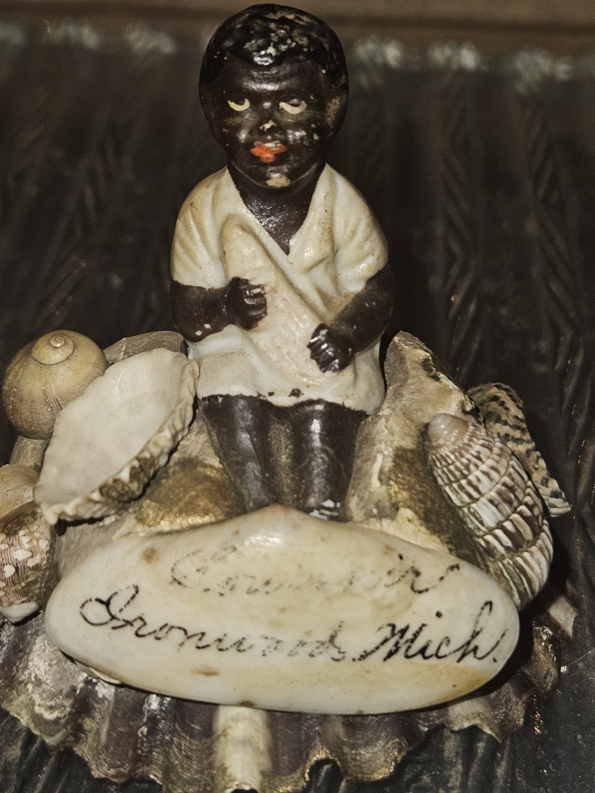 Antique collectible black souvenir. Germany. bisque figure on🐚 . rare.Americana