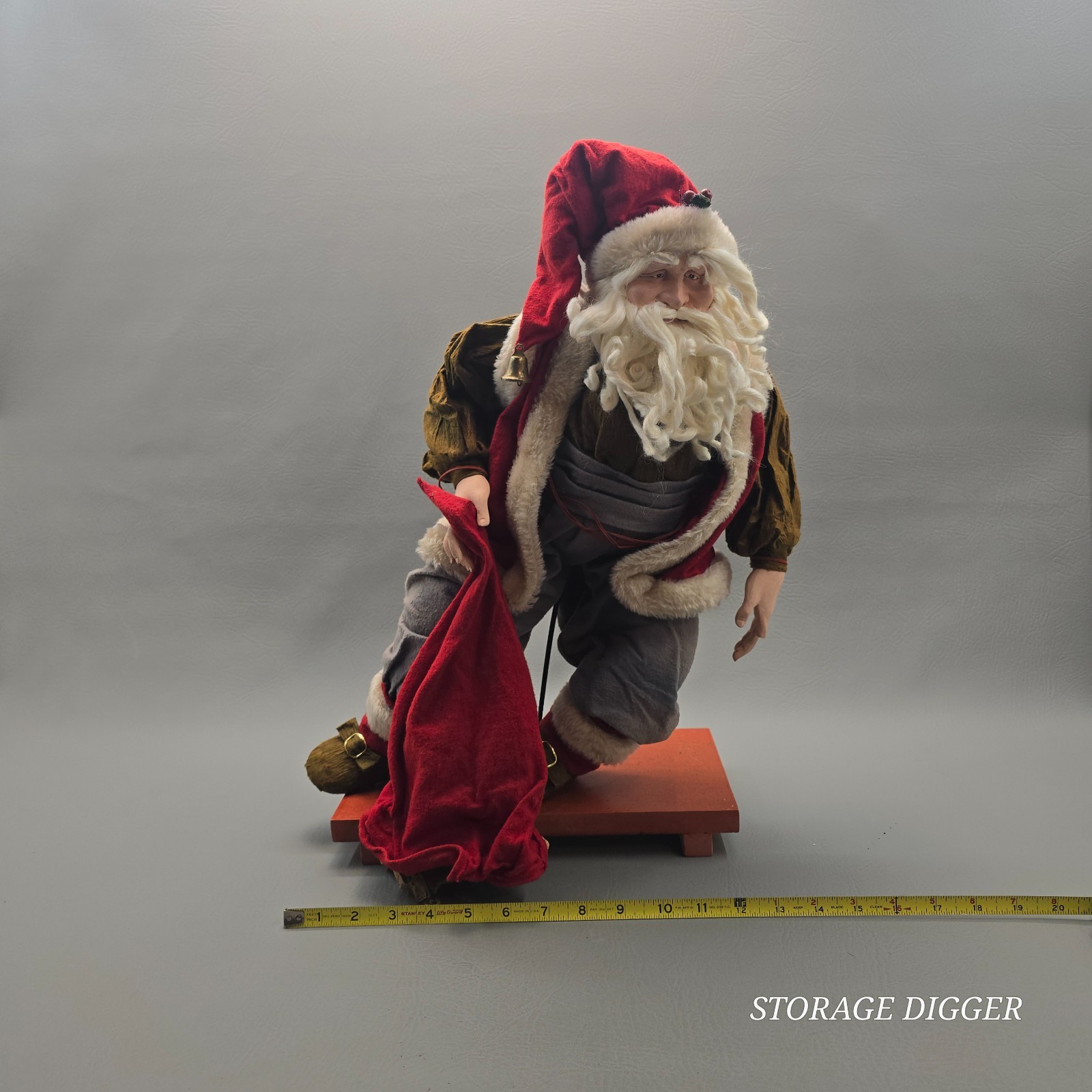 Vintage Christmas Holiday Santa Claus Figurine 19.5″ Tall, Made in Philippines