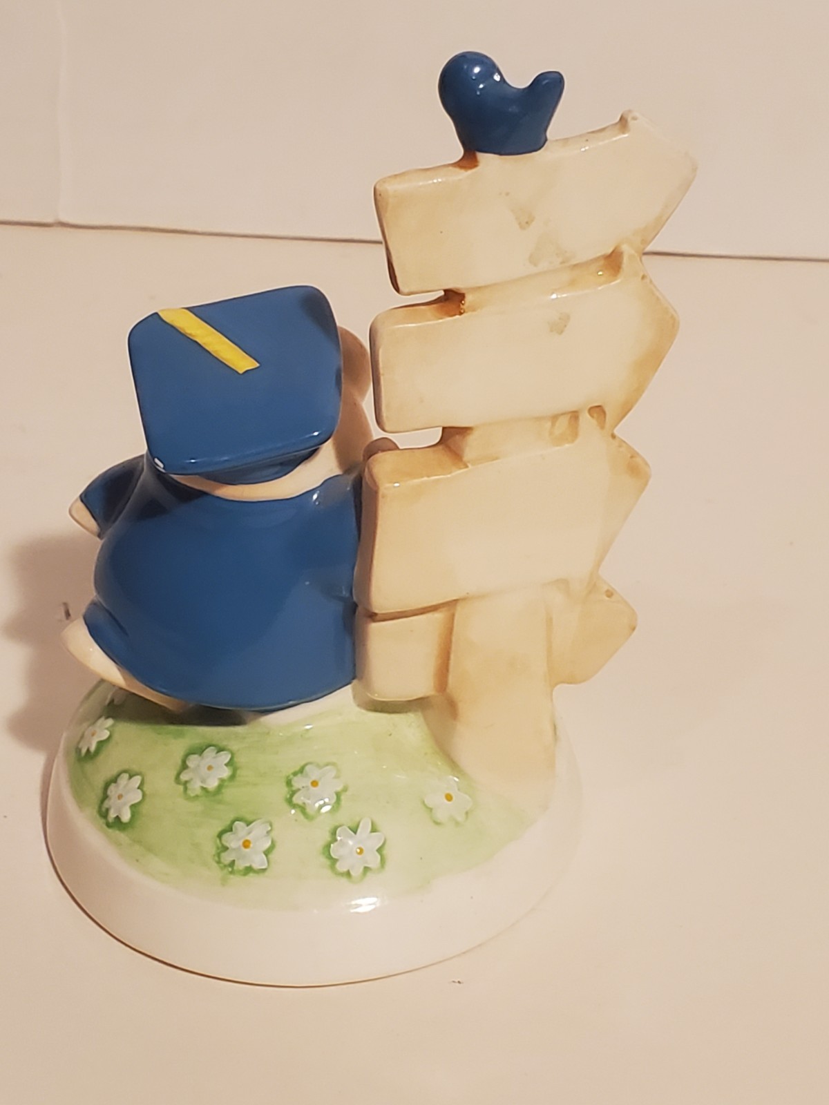 VINTAGE ENESCO ZIGGY COMIC STRIP CHARACTER CERAMIC GRADUATION FIGURE 1989