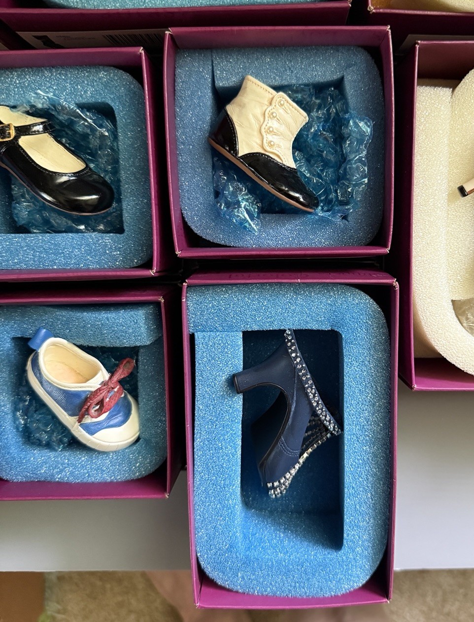 Lot 11 Just The Right Shoe By Raine 1999 2000 2001 2002 Decor Original Boxes COA