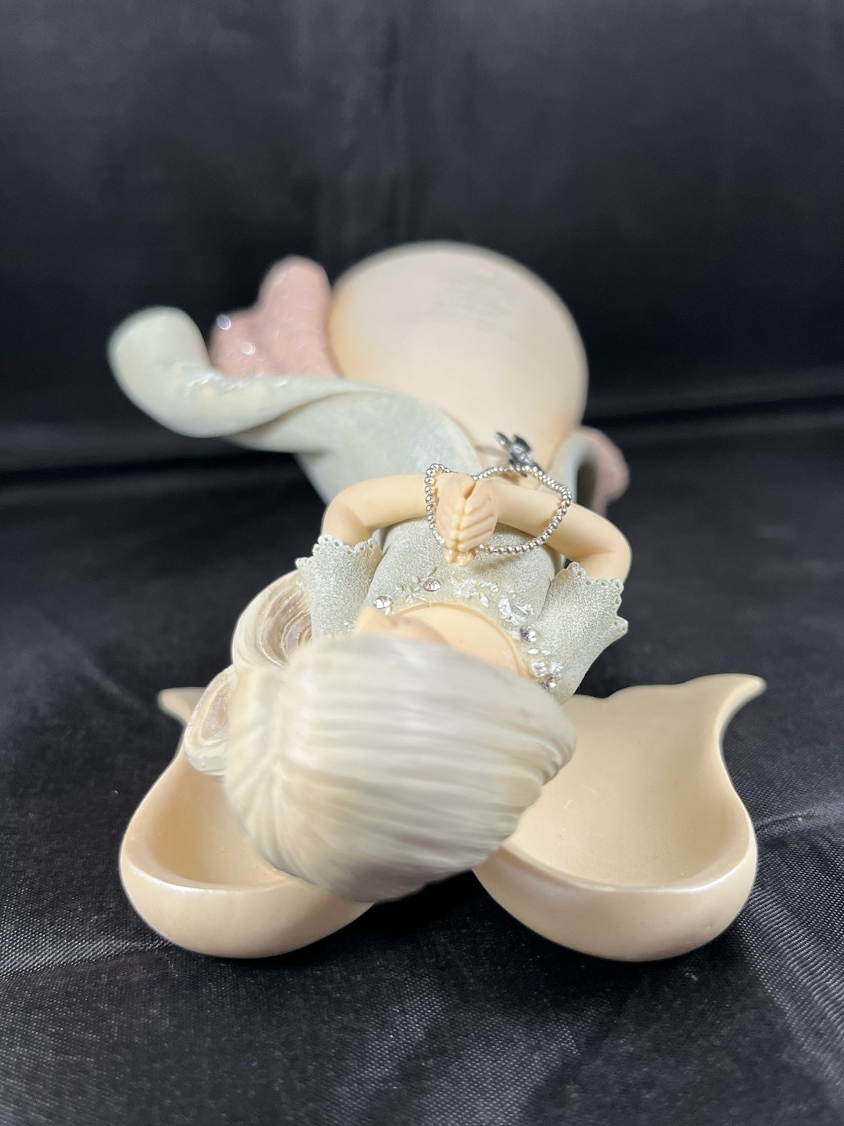 Angel Faith Rosary Praying Stone Resin Figure Foundations 2019 Enesco #6005229