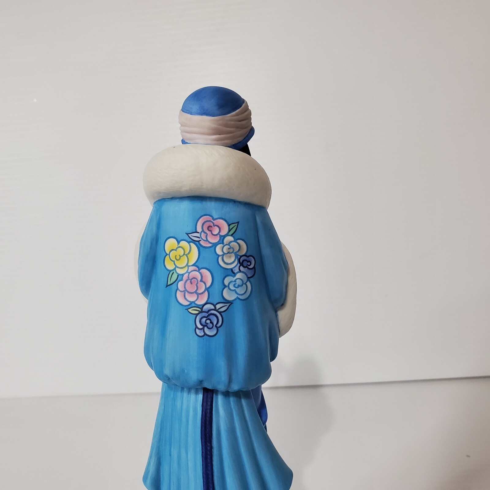 Lenox Porcelain Figurine Lady Rhapsody In Blue American Songbook Collection