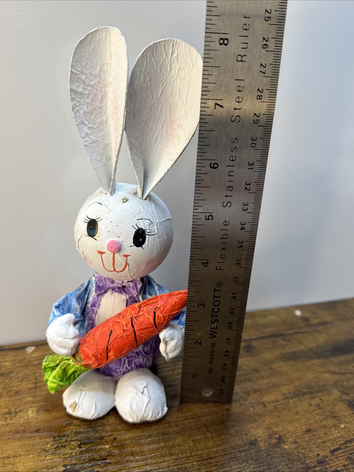 RARE VTG 4.5″ Hand Painted Paper Papier Mache Rabbit Bunny Holding Carrot Figure