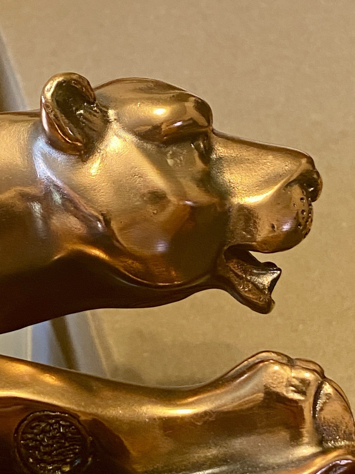 MCM Stunning Wild Leopard Design Statue Brass Cheetah Sculpture Alarming Panther
