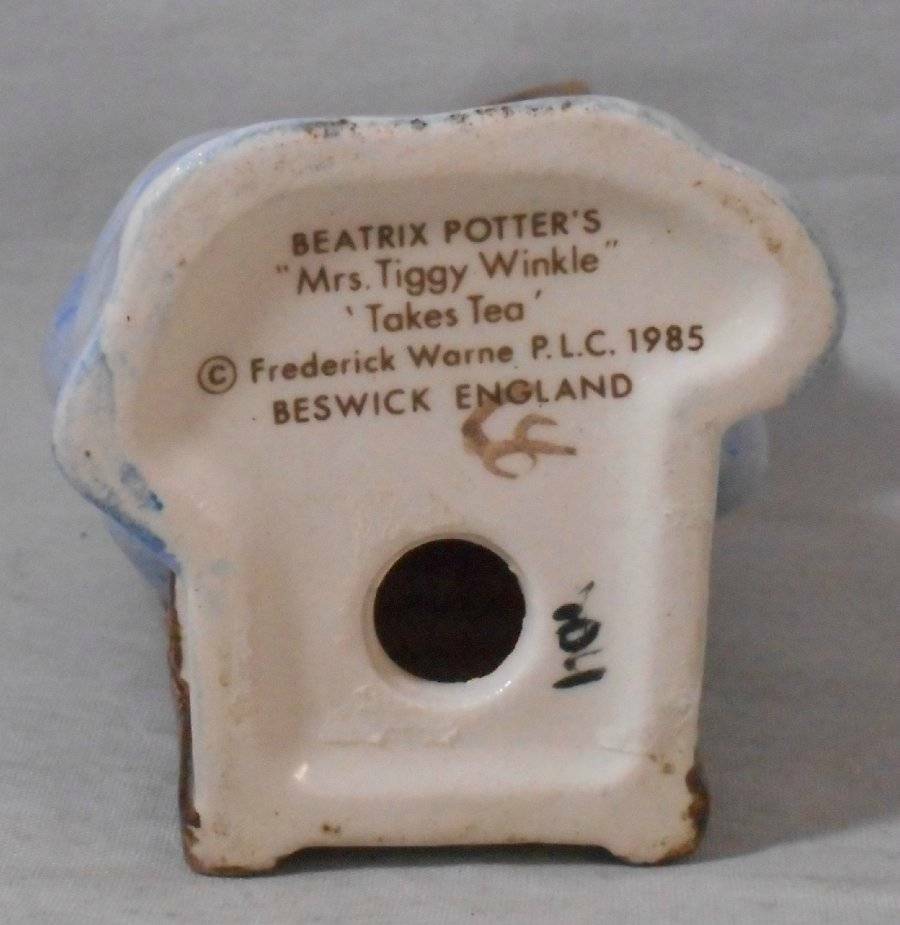 Vintage 1970s-1980s Beswick Beatrix Potter BP-38 Cottontail In Chair