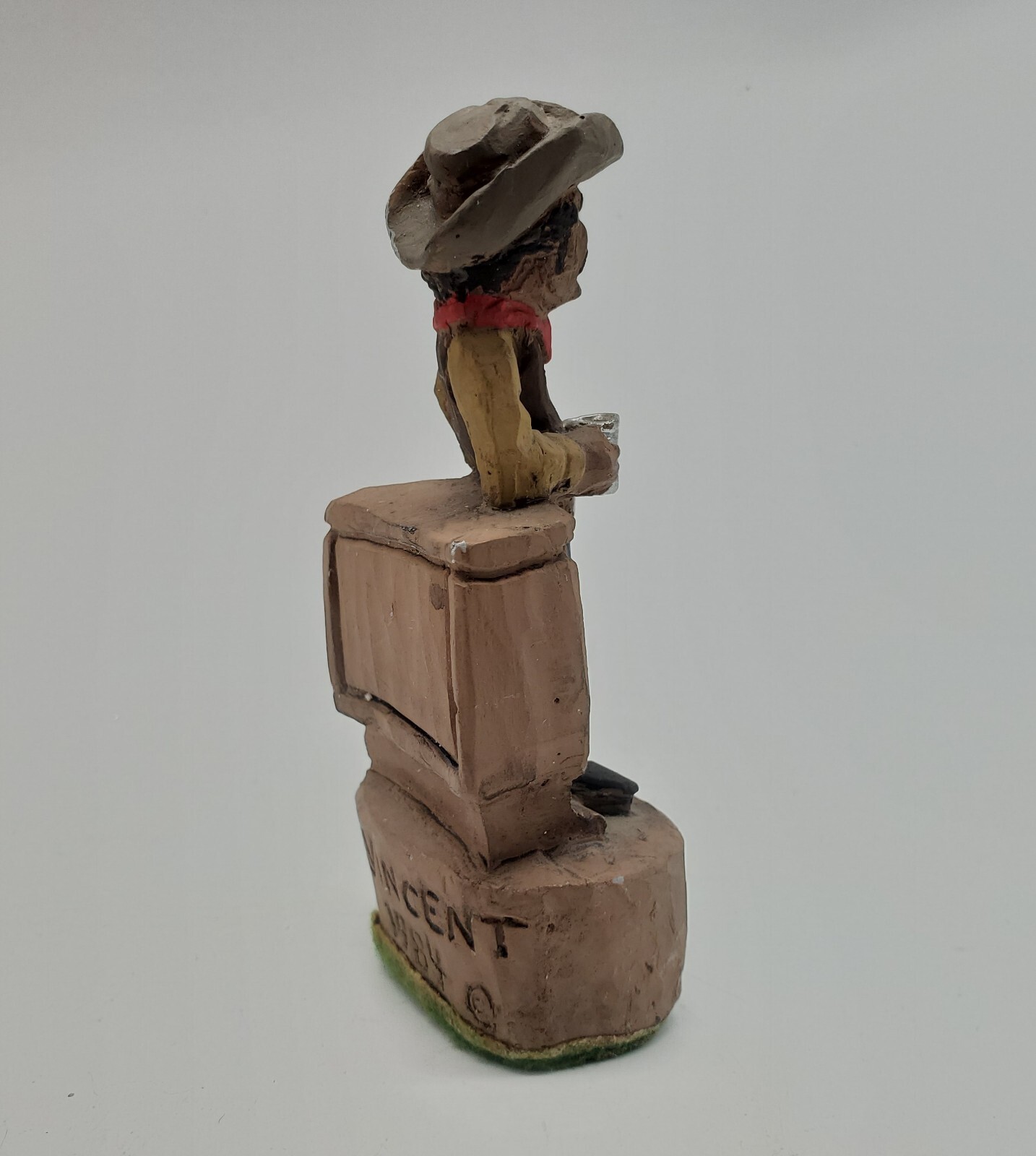 4″H Vintage J Vincent Cowboy Saloon Break Wild West Studios ChalkWare Figurine