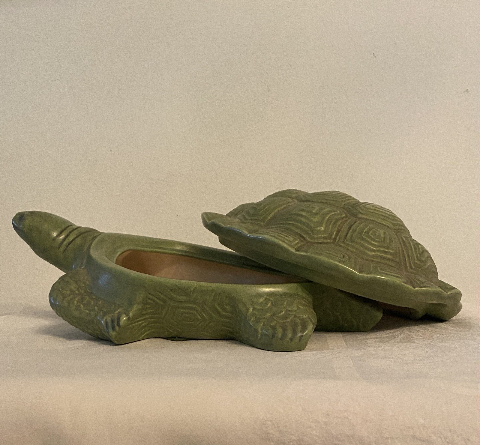 Vintage 1967 Holland Mold Green Ceramic Turtle Tortoise Jar with Lid Signed