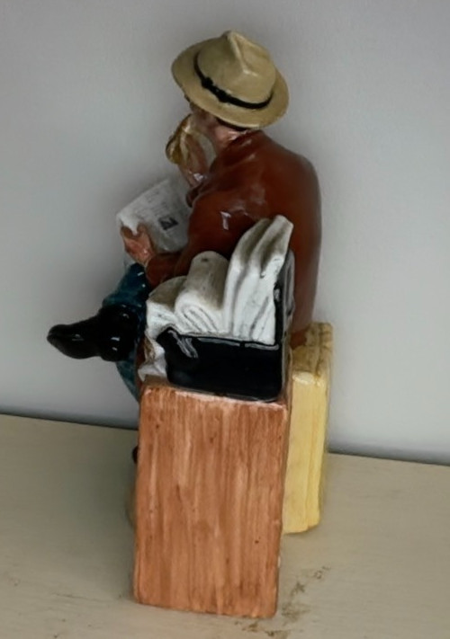 Vintage Royal Doulton Porcelain Figurine “Stop Press”. HN 2683. 8″ Tall.