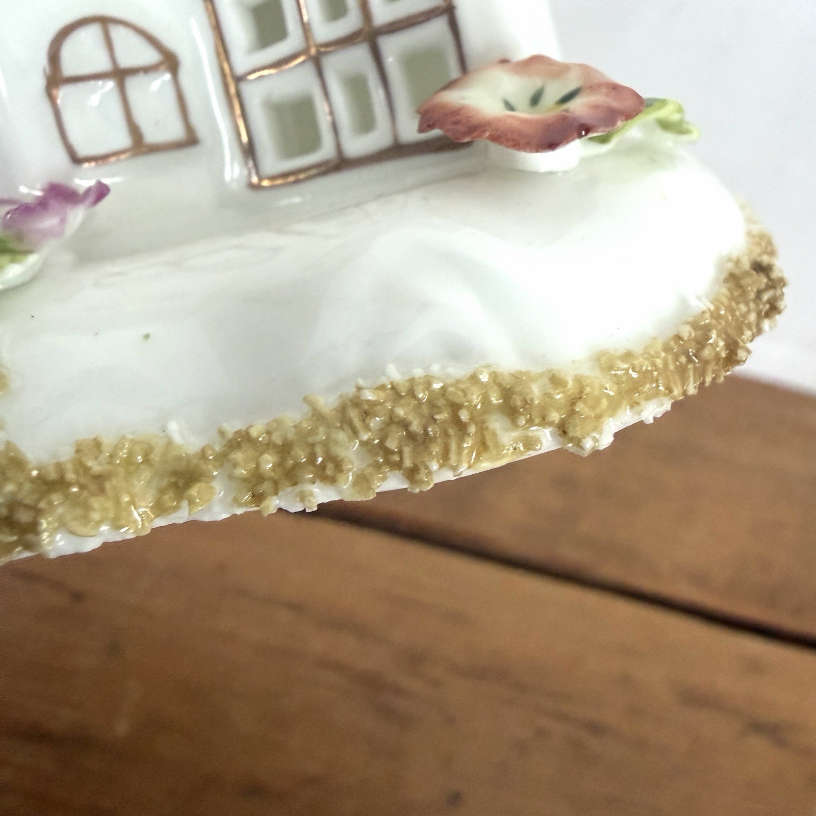 Coalport Porcelain THE PARASOL HOUSE Fine Bone China Pastille Burner England