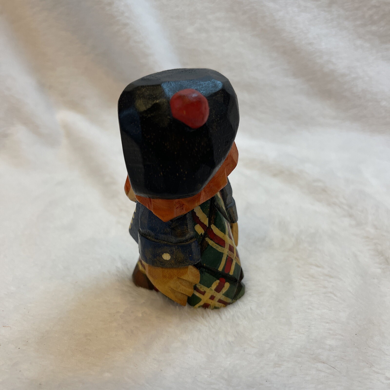 RARE Vintage Donald Corr Carved Scottish Figure Painted Primitive Folk Art 3.5”