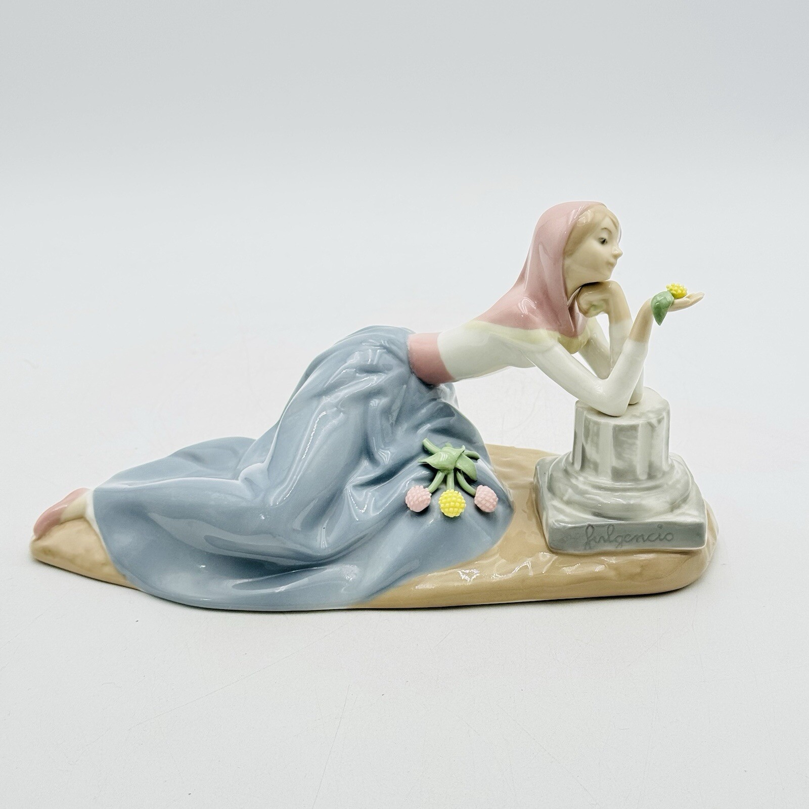 Dolores The Dahlia Maiden Porcelain By Fulgencio Garcia Franklin Mint 1984 READ