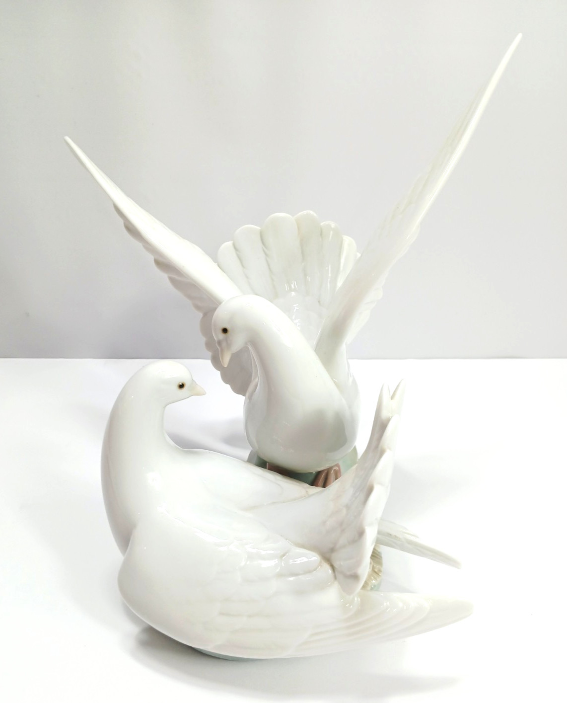 LLadro Daisa 1995 #6291 (Retired) LOVE NEST Doves Porcelain Collectible Decor