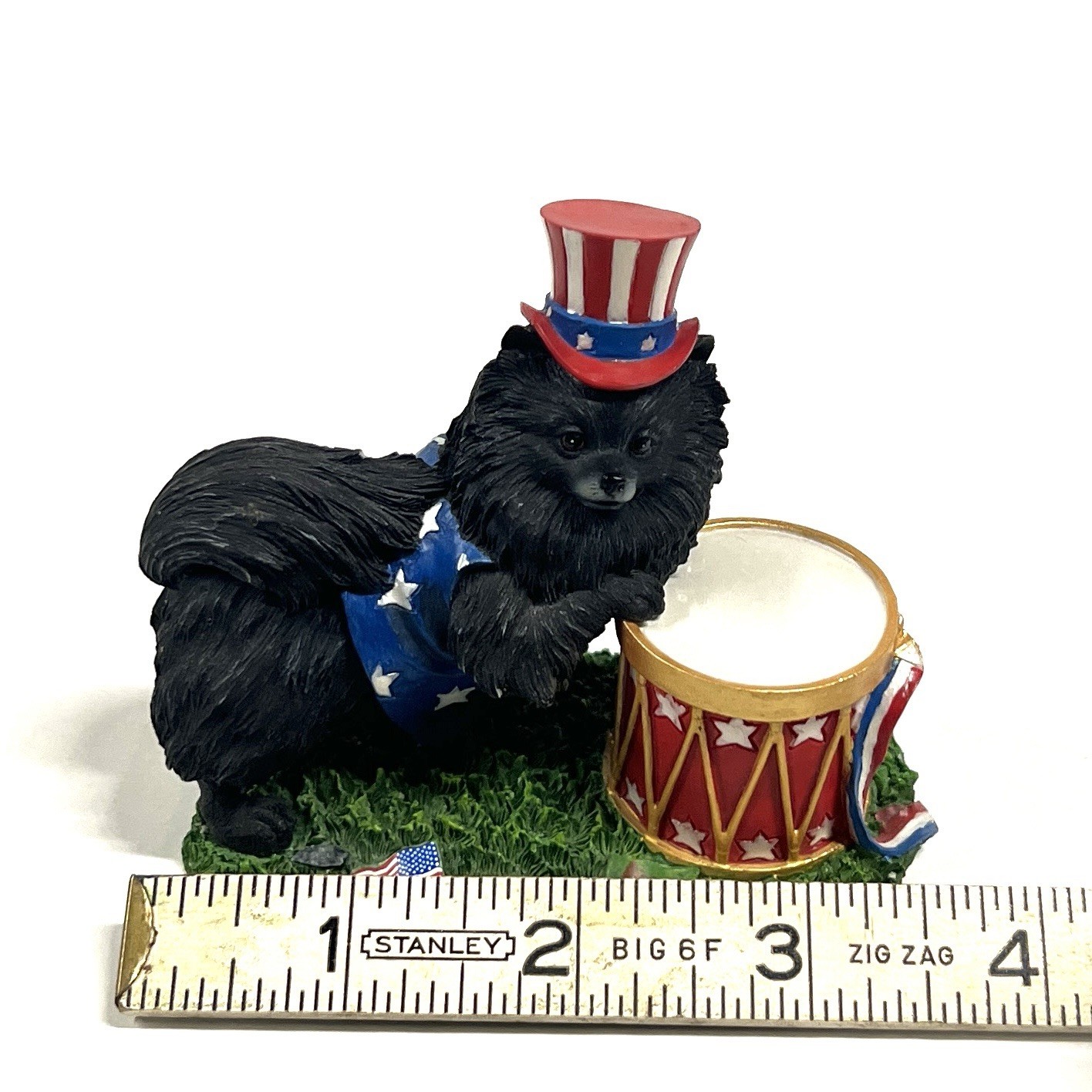 Danbury Mint Pomeranian Perpetual Calendar July Dog Figurine Independence Day