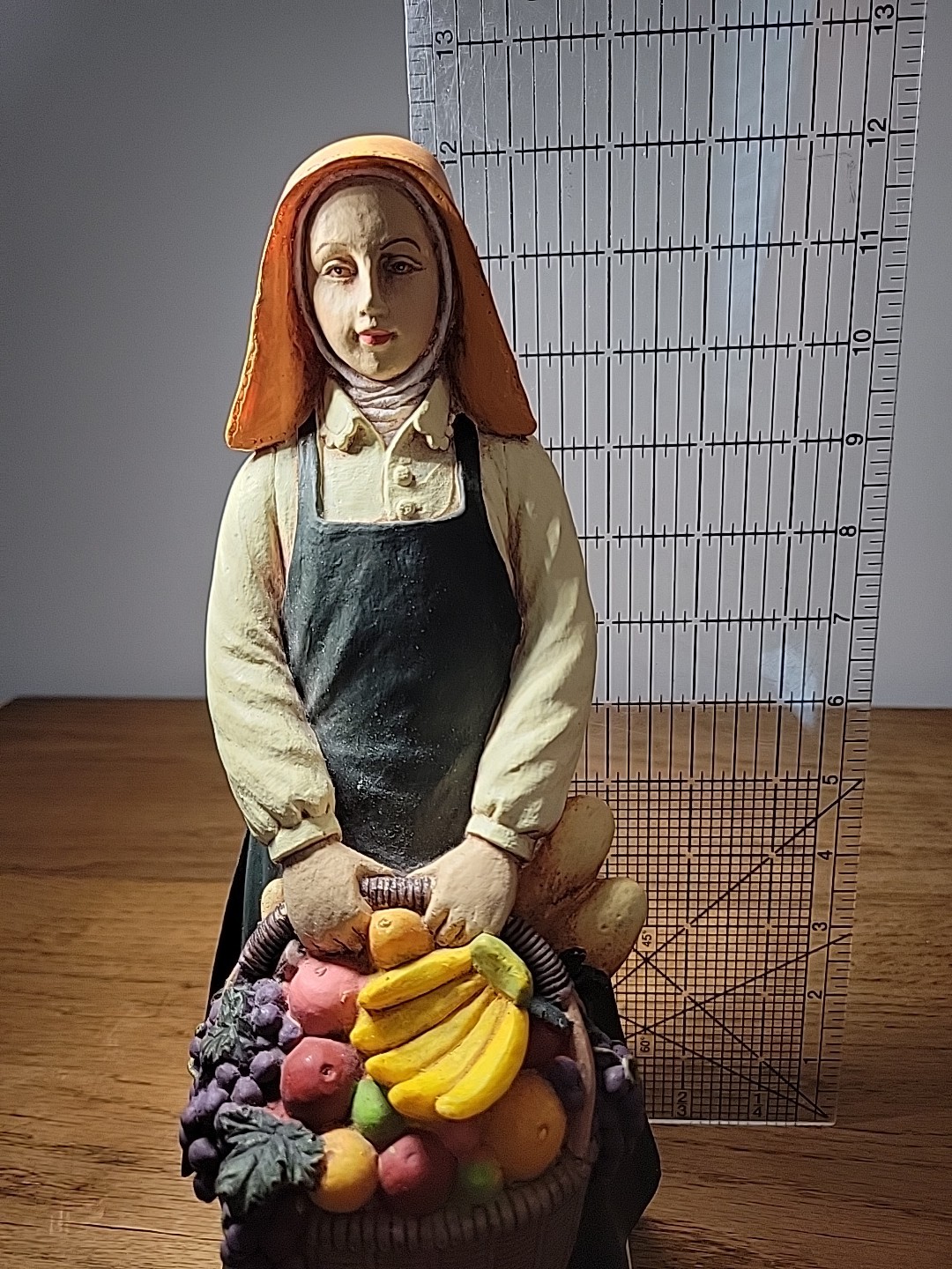 Vintage 12″ Tall Pilgrim Woman Statue Holding Fruit Basket Primitive Fall Decor