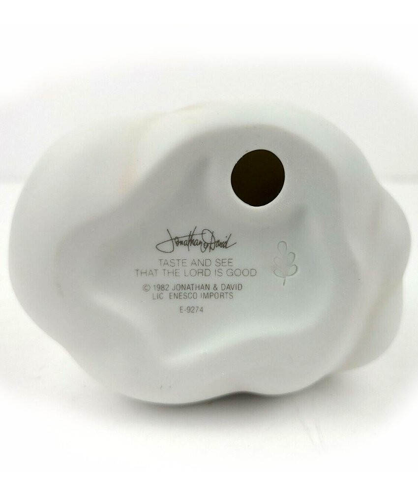 Precious Moments Taste & See the Lord is Good Angel Figurine Enesco E-9274