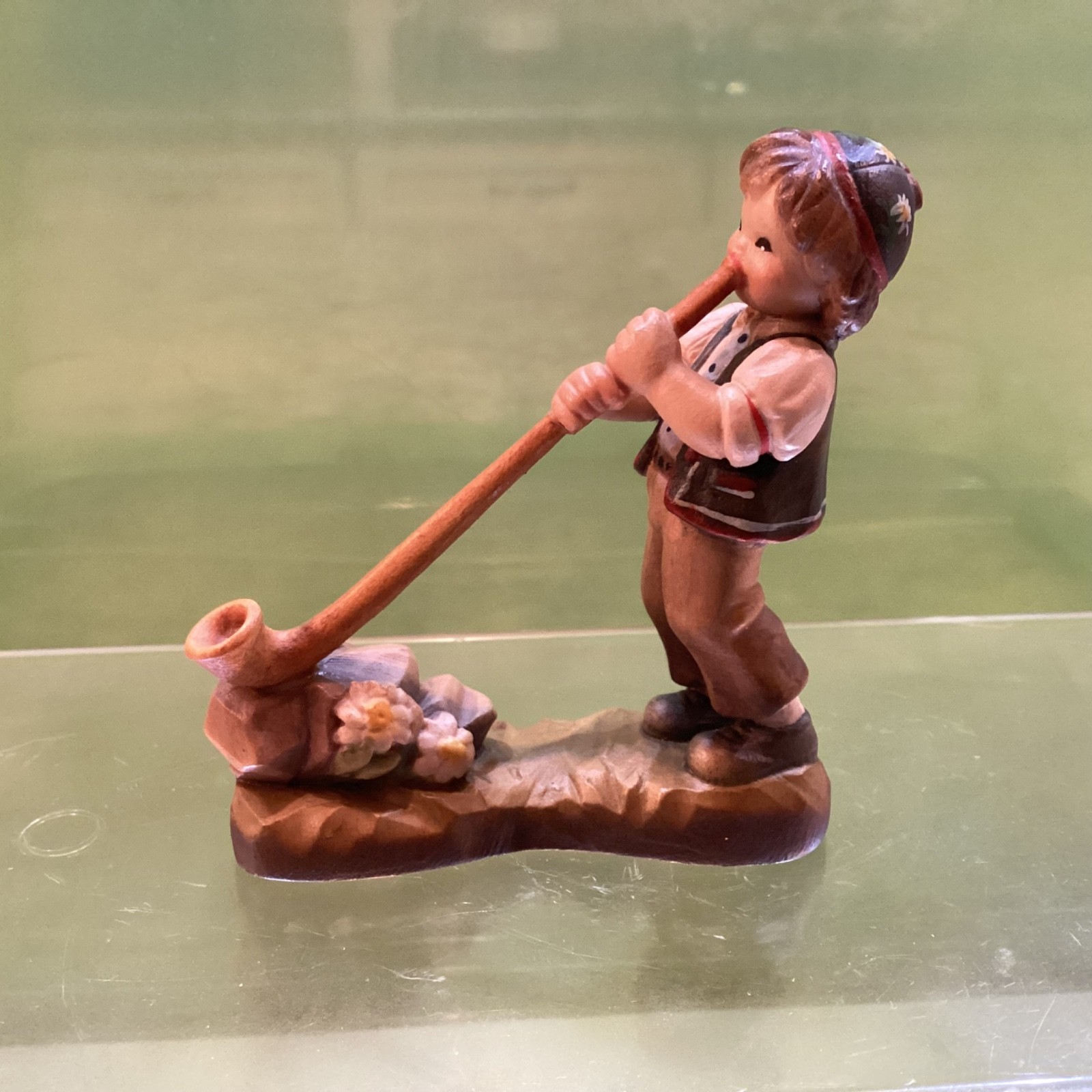 Anri Hand Wood Carved J. Ferrandiz – Boy With Horn – 3 in. Figurine Signed NICE