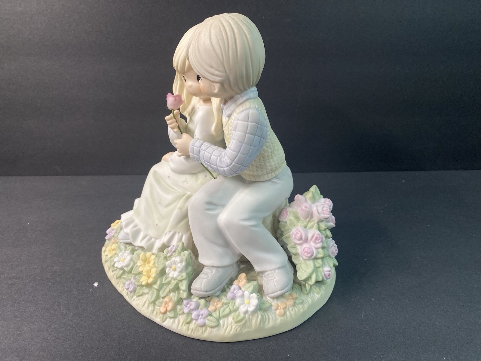 Precious Moments “My Heart Belongs To You” 2002 Limited Edition 110268