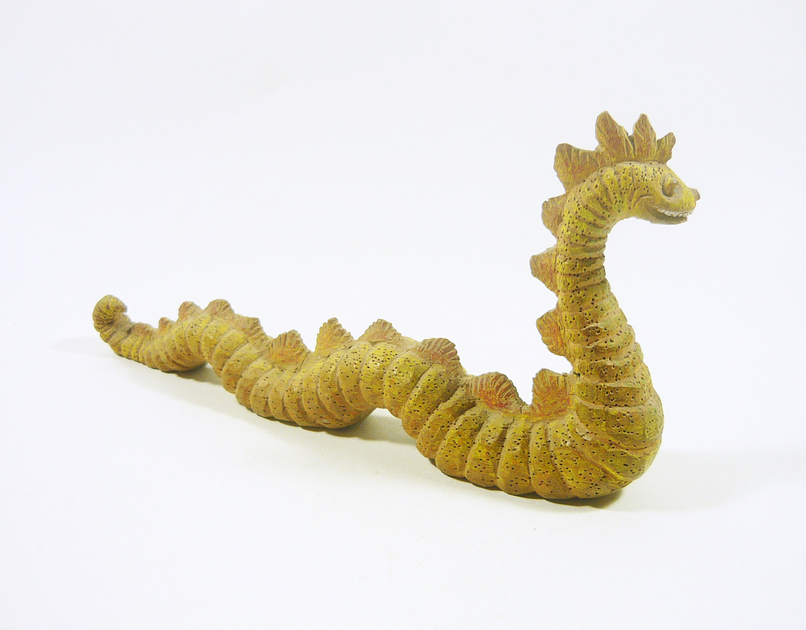LOCH NESS MONSTER “NESSIE”, VINTAGE HANDMADE WOODENWARE CARVED FIGURINE ! (F009)