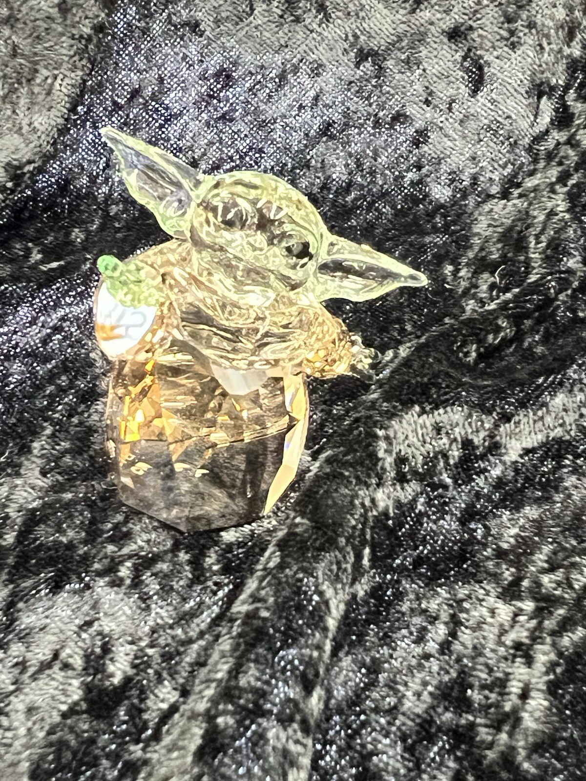 Swarovski Crystal MANDALORIAN THE CHILD BABY YODA STAR WARS Figurine 5583201