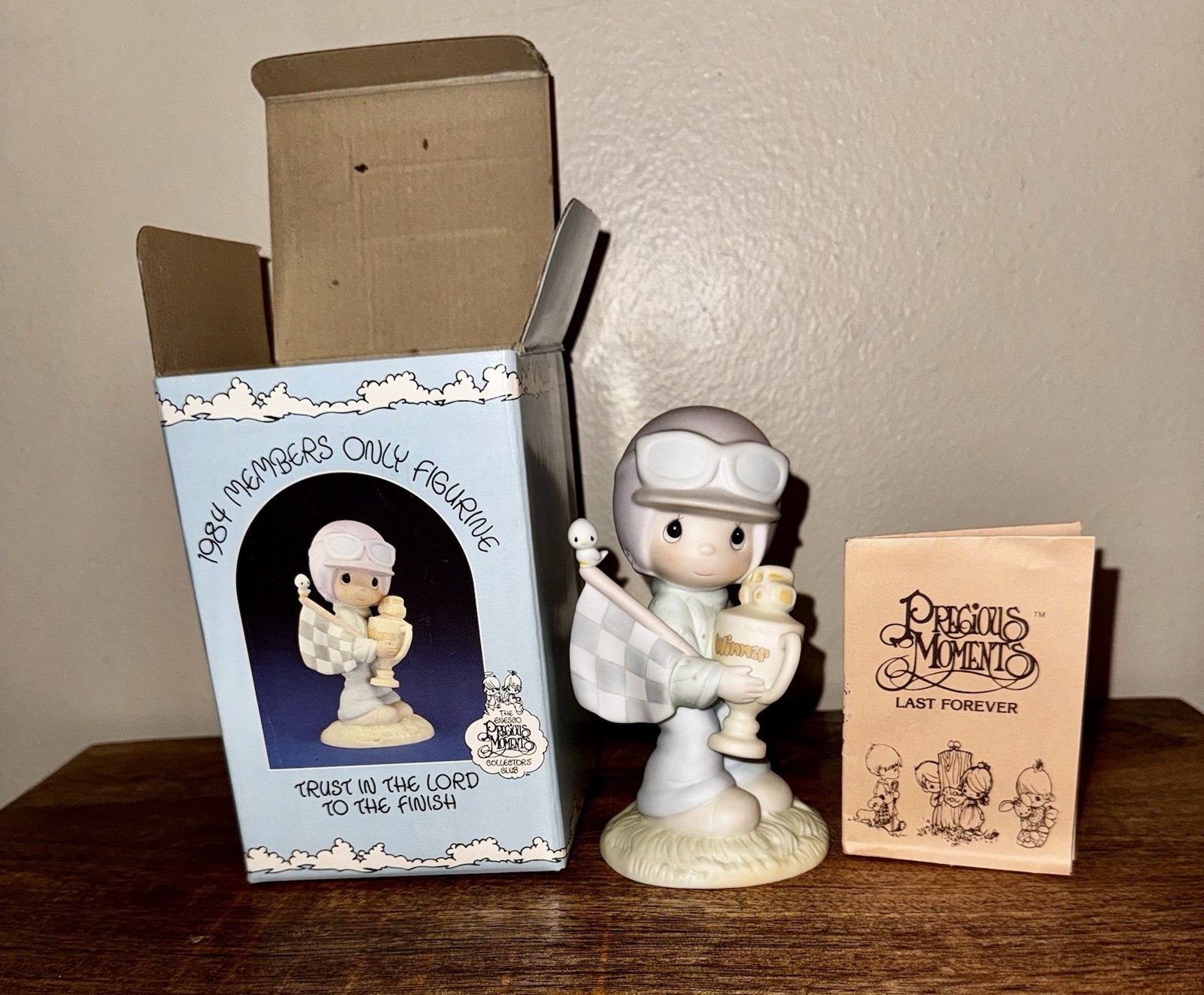 1984 Members Only Figurine “Trust in the Lord to the Finish” Precious Moments