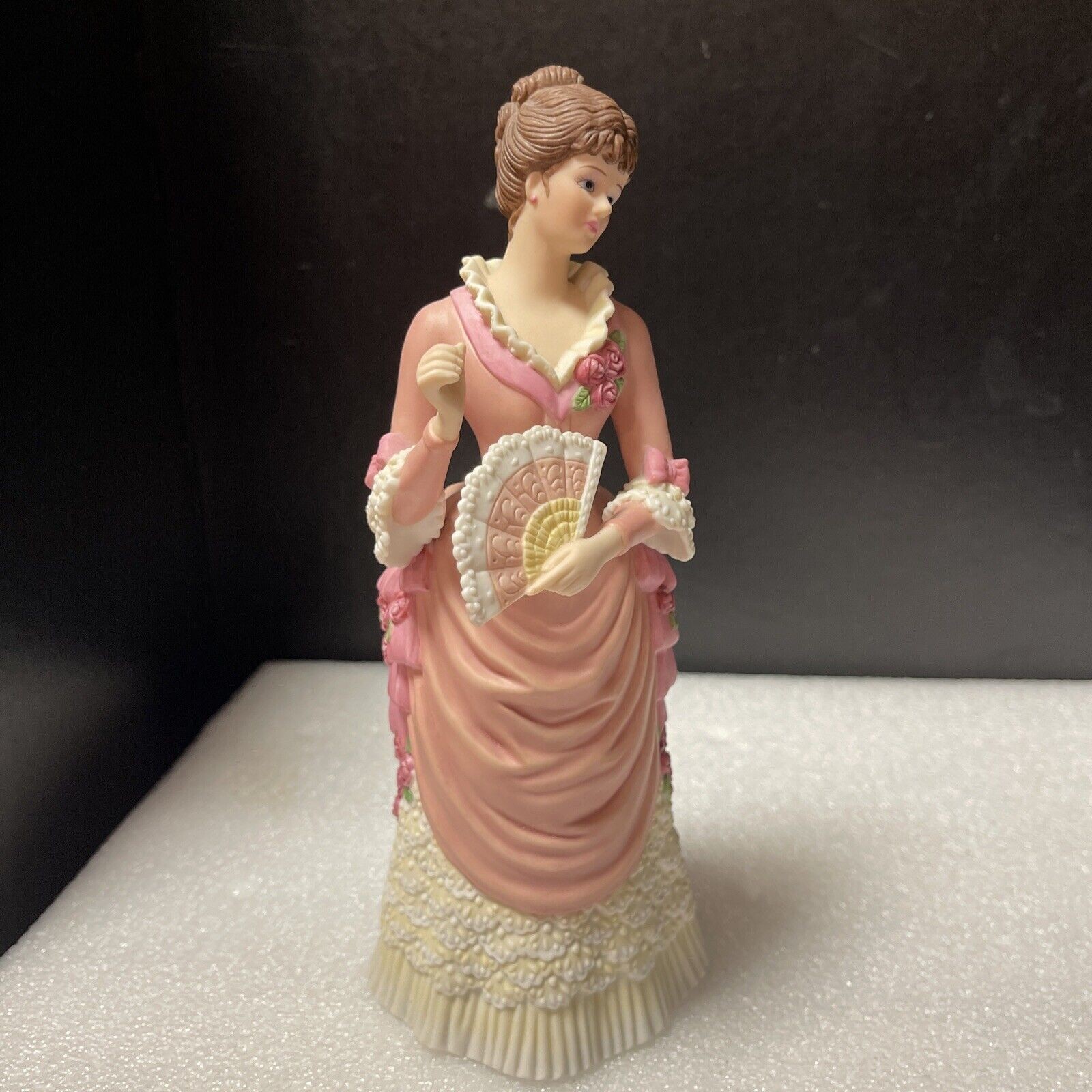 Gorham “Lawn Party” 1996 Limited Edition – Fine Porcelain – Beautiful Lady Pink