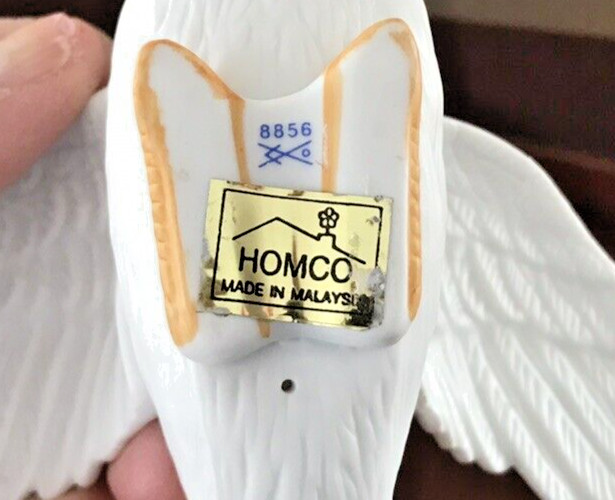 Vintage Homeco White Dove Love Bird Pair Bisque Porcelain 8856 Realistic Details