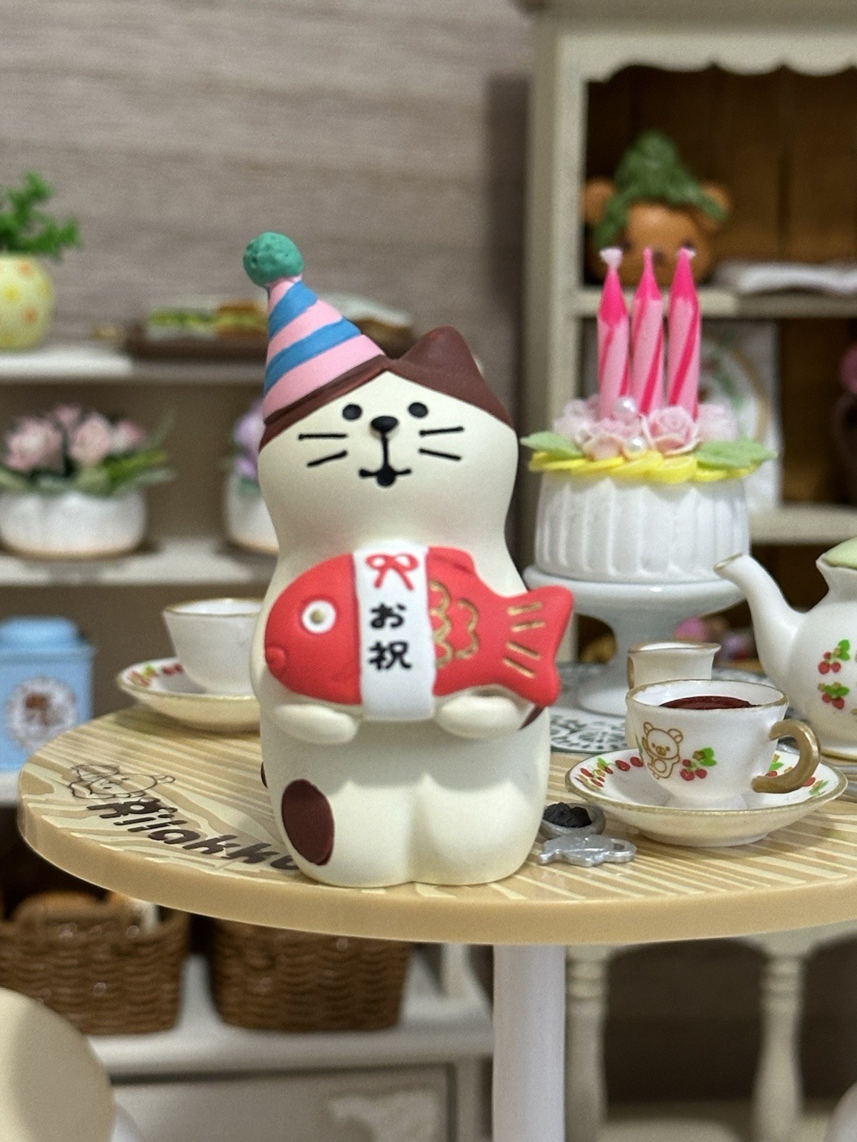 Authentic Decole Concombre Taiyaki Cat Figurine Happy Birthday Kawaii Cat
