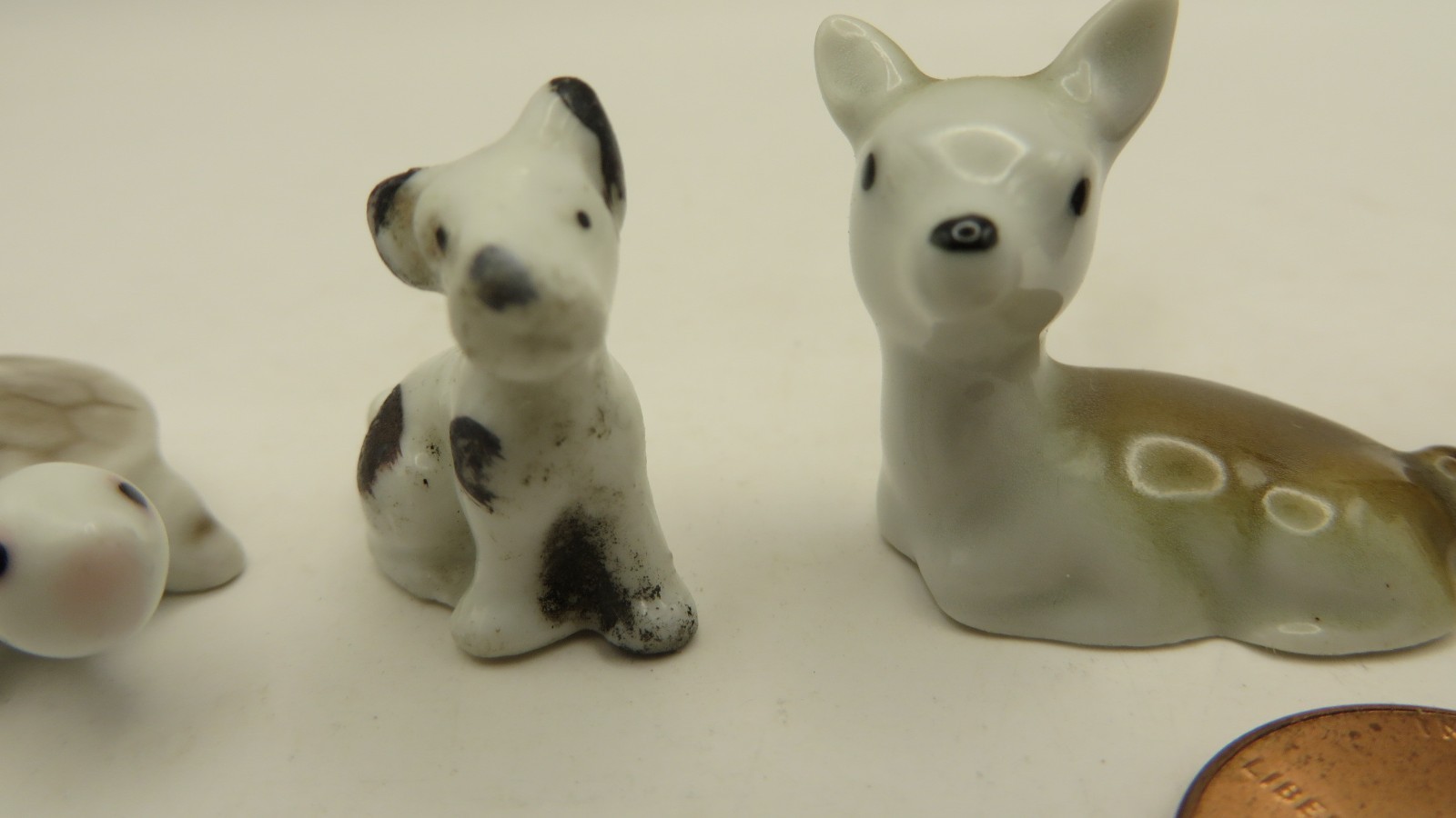 Vintage Trinkets Miniatures Ceramic Figurines Animals, Deer, Turtle Lot of 5